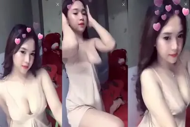 Cewek cantik kayak bidadari pamer body bikin ngaceng maksimal